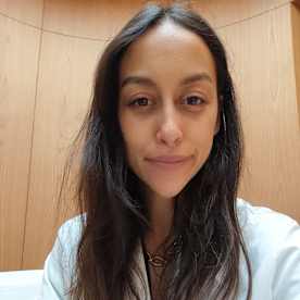 Dr Estelle G.